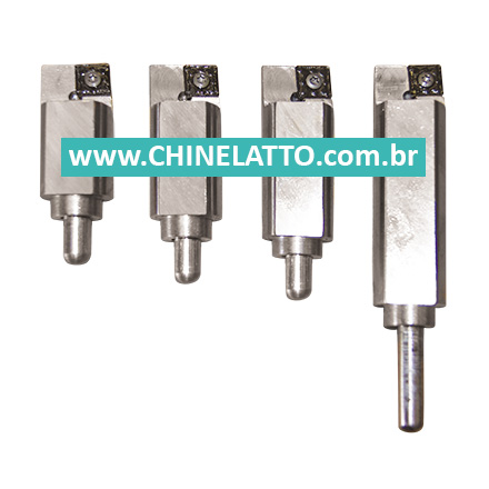 Acces. Normal: (4) Cuchillas de pastilla de inserto atornillada para alesado em alta rotacción.